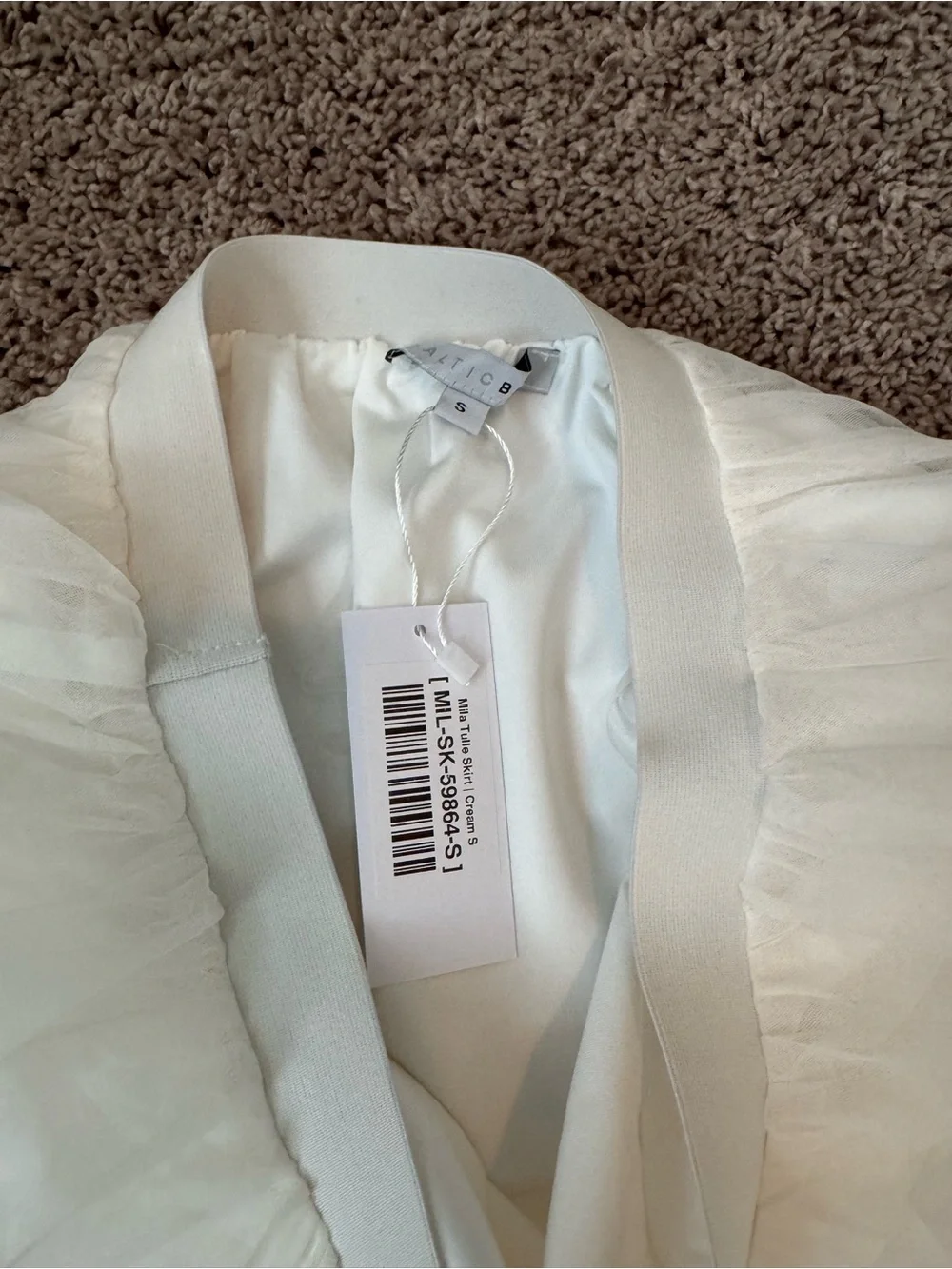 Baltic Born White Maxi Tulle Skirt - Picture 7 of 7
